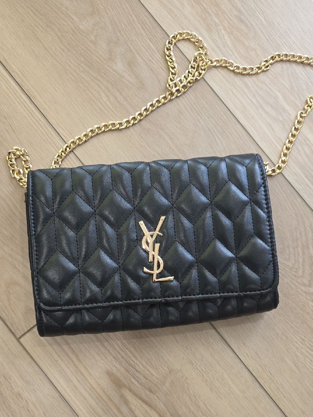 Yves Saint Laurent Black Quilted Leather Crossbody with Gold Chain - Picture 4 of 11